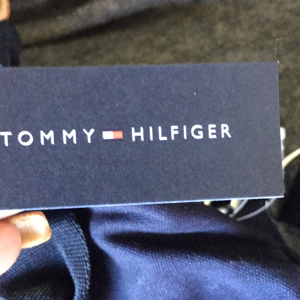 Tommy Hilfiger shoulder bag - Picture 5 of 7